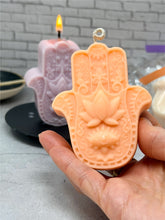 Charger l'image dans la galerie, Hamsa Hand Orange