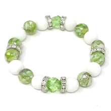 Cargar imagen en el visor de la galería, Jade Blanco y Perlas de Fusión Verde
